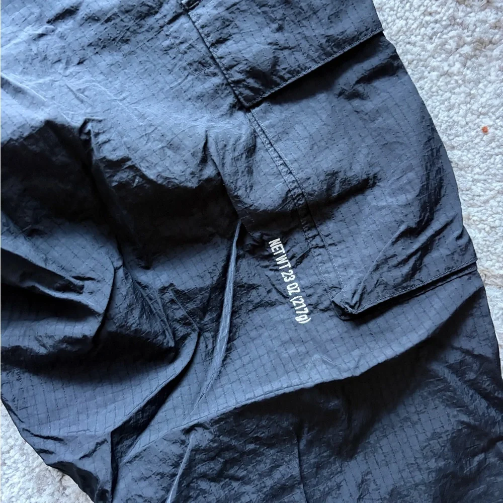 Jordan Men's Black Cargo Pants with Red Accents - Picture 5 of 6